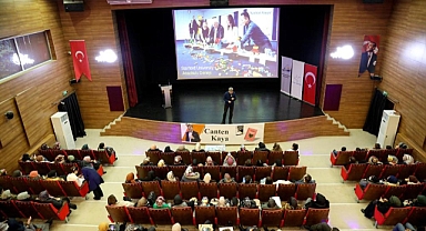 Van’da eğitimcilere ‘Lider öğretmen’ söyleşisi