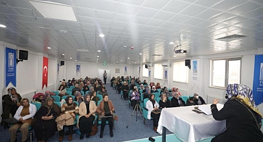 Van'da kadınlara özel kandil programı düzenlendi