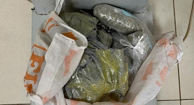 Van'da uyuşturucu operasyonu: 2 kilo 701 gram esrar ele geçirildi