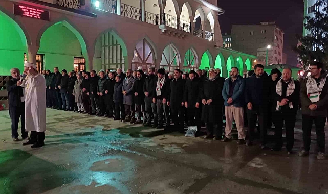 Van'da hayatını kaybeden Filistinliler için gıyabi cenaze namazı kılındı