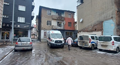 Yalnız yaşayan adam evinde ölü bulundu