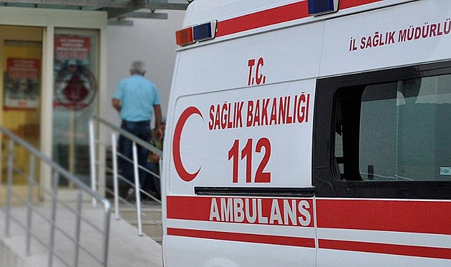 Yedikleri yemekten zehirlenen 12 öğrenci hastaneye kaldırıldı