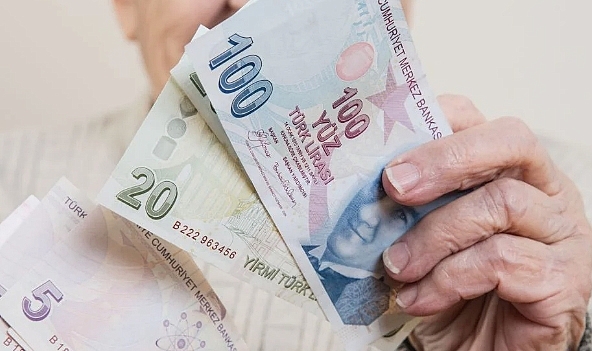 2024 EMEKLİ BAYRAM İKRAMİYESİ NE KADAR OLDU? Emeklilere bayram ikramiyeleri ne zaman yatacak?