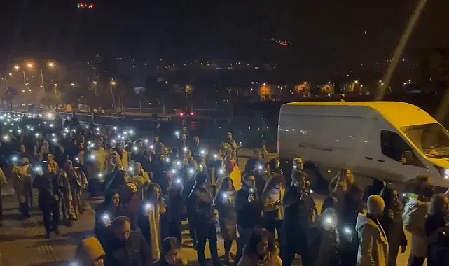6 Şubat'ta hayatını Kaybedenler için Sessiz Yürüyüş