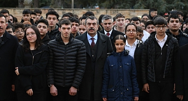 81 ilde Asrın Felaketinin Yıl Dönümünde, Tüm Okullarda Saygı Duruşunda Bulunuldu