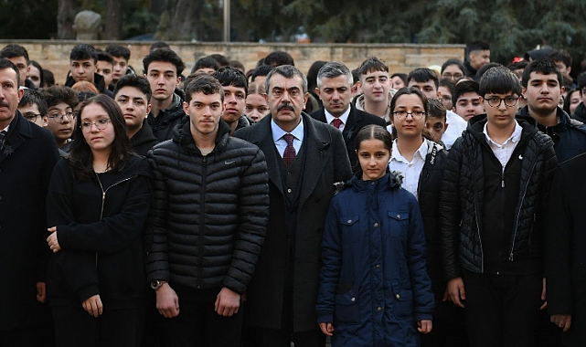 81 ilde Asrın Felaketinin Yıl Dönümünde, Tüm Okullarda Saygı Duruşunda Bulunuldu