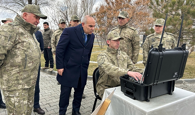 Ağrı'da 3. Ordu Komutanlığı envanterine katılan kara aracı 'Aslan' tanıtıldı