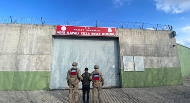 Ağrı’da 4 firari kıskıvrak yakalandı