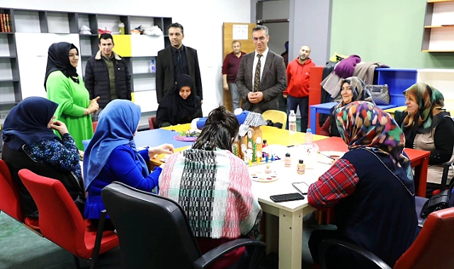 Ağrı’da 7'den 70'e herkesin uğrak noktası ‘Serhat Genç Ofis’ oldu