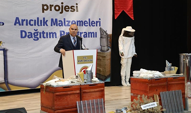 Ağrı’da arıcılar devletin desteğiyle gücüne güç katıyor