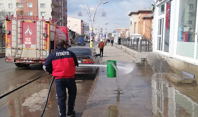 Ağrı’da Cadde ve Sokaklar Yıkandı