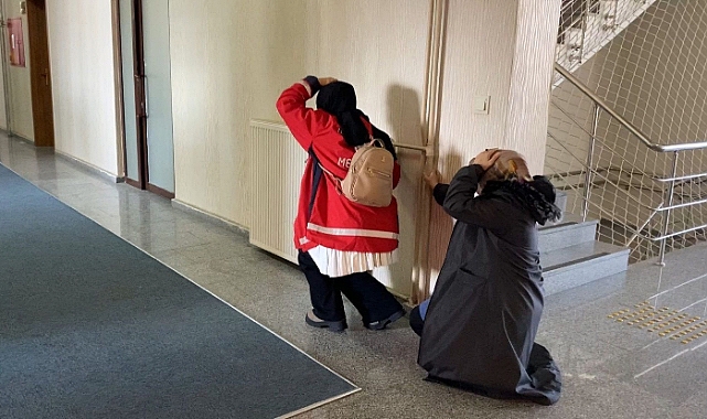 Ağrı'da deprem tatbikatı ve anma programı