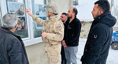 Ağrı'da dolandırıcılık suçlarına karşı jandarma bilgilendirme yaptı
