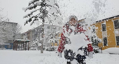Ağrı'da eğitime fırtına engeli