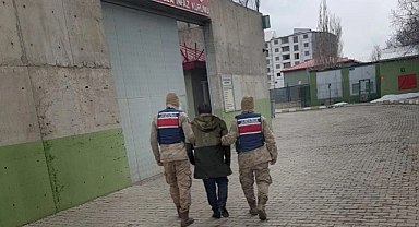 Ağrı'da hakkında arama kaydı bulunan 3 firari yakalandı