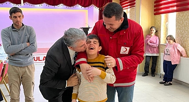 Ağrı'da Kızılay'dan Özel Eğitim Uygulama Okulu'na anlamlı destek