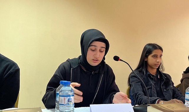 Ağrı'da, 'Oku-Yorum, Yazı-Yorum' projesi başladı