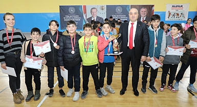 Ağrı’da okul sporları küçükler basketbol müsabakaları tamamlandı