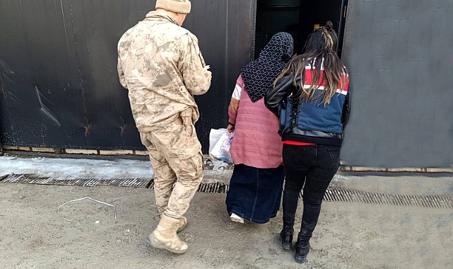 Ağrı'da terör örgütüne yardım ve hırsızlık suçundan aranan 2 şahıs yakalandı