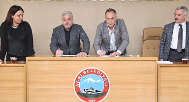 Ağrı’da Toplu İş Sözleşmesi İçin İmzalar Atıldı