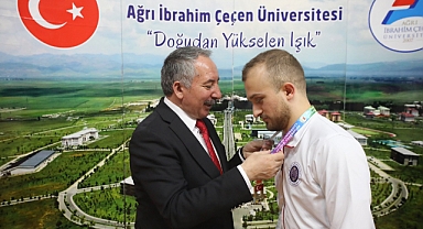 Ağrı'da Voleybol Bölgesel Müsabakaları sona erdi