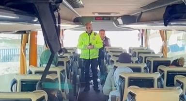 Ağrı’da yolcu otobüslerinde emniyet kemeri denetimi