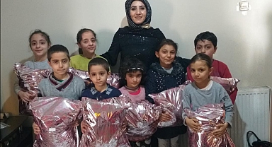 Ağrı'daki çocukları ısıtan yardım (Videolu Haber)