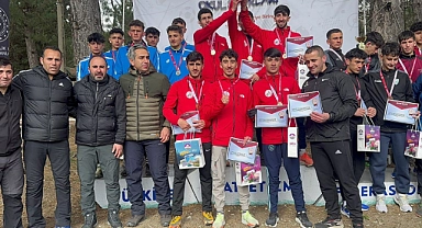 Ağrılı öğrencilerden büyük başarı