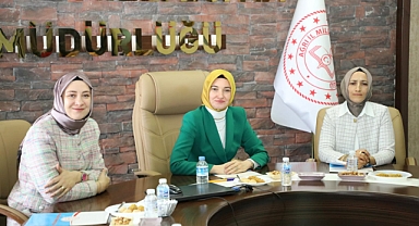 Ağrı Valisi Koç ve eşi, eğitim ve sosyal sorunlara el attı