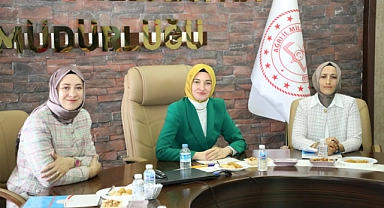 Ağrı Valisi Koç ve eşi, eğitim ve sosyal sorunlara el attı