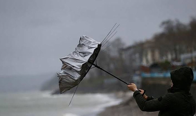 Ağrı'ya Meteoroloji'den Uyarı! Bugün ve yarın için kuvvetli fırtına bekleniyor