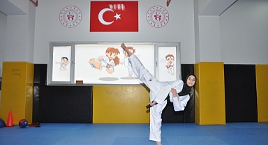 Ağrılı milli sporcu Şevval Ela, uluslararası turnuvada yarışacak