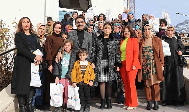 'Aile İçi İletişimde Kadının Rolü' söyleşisi düzenledi