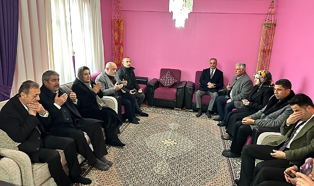 Ak Parti Ağrı Milletvekili Ruken Kilerci Patnos'ta hayatını kaybedenlerin ailelerine taziye ziyaretinde bulundu