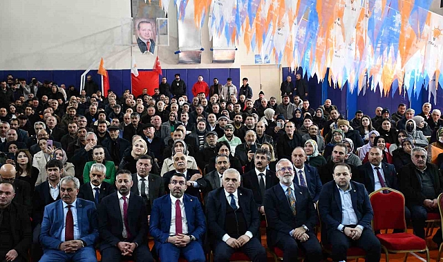 Ak Parti Belediye başkan adaylarını tanıttı