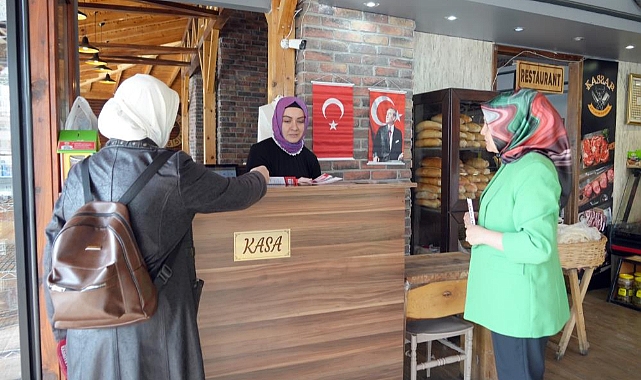 Anne ve kızının muhtarlık yarışı: Birbirine rakip oldular