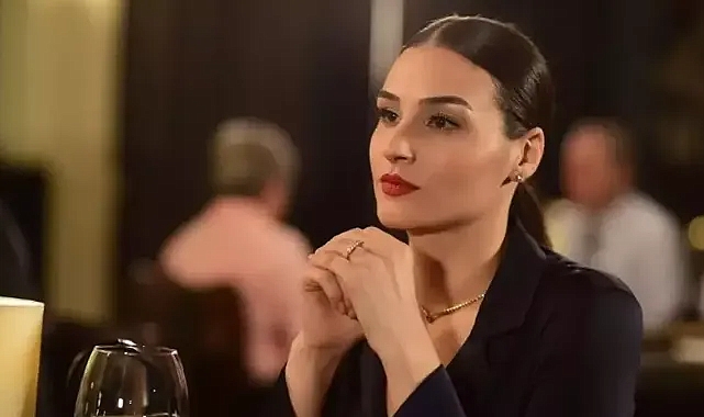 Asena Girişken Kaç yaşında, Nereli, H