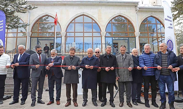Atatürk Üniversitesi Lojmanlar Camii yeniden ibadete açıldı