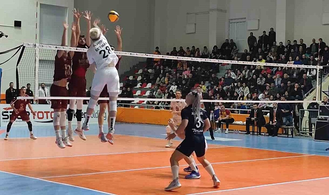 AXA Sigorta Efeler Ligi: TÜRŞAD: 1 - Galatasaray HDI Sigorta: 3