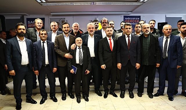 Bağcılar’da 50 kişi Gelecek Partisi’nden istifa edip AK Parti’ye katıldı