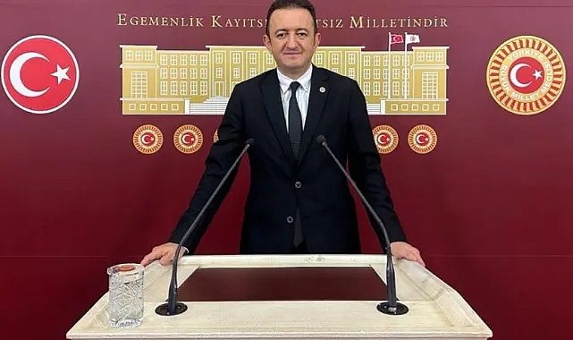 Barış Bektaş Kimdir? Aslen Nereli? Evli Mi? Eşi Kimdir? Kaç Yaşındadır?