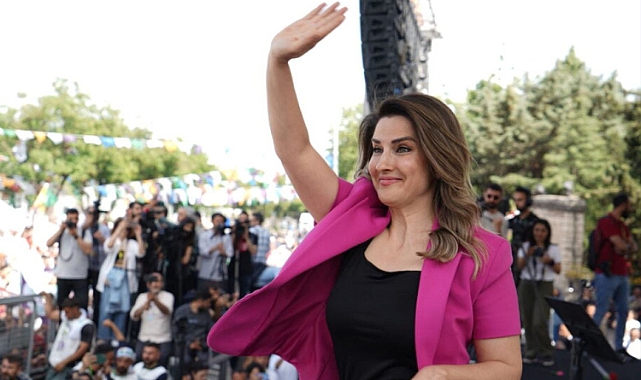 Başak Demirtaş Kimdir? Başak Demirtaş Adaylıktan Çekildi Mi? Dem Parti Olası Adayı Başak Demirtaş Adaylıktan çekildi Mi?