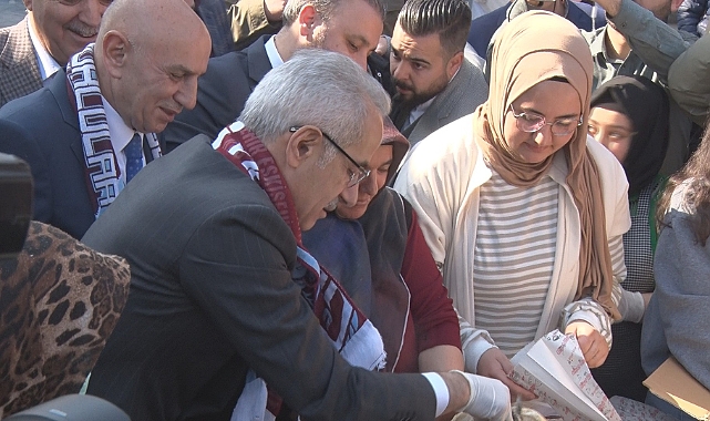 Başkentliler hamsiyle doydu, horonla ısındı