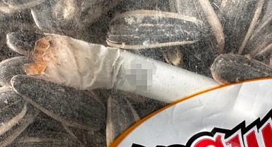 BİM’den aldığı çekirdek poşetinden sigara izmariti çıktı