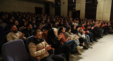 Bitlis’te Kürtçe stand up gösterisi yapıldı