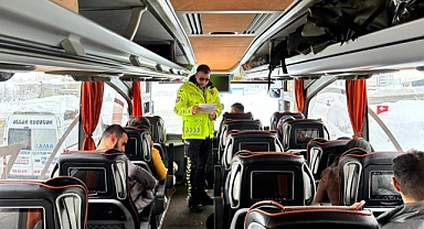 Bitlis’te yolcular emniyet kemeri hakkında bilgilendirildi