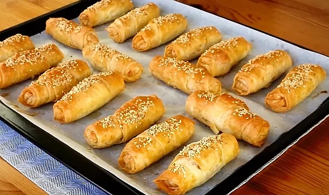 Bu tarifle komşularınız size hayran kalacak: Hazır yufkadan El açması tadında Börek tarifi