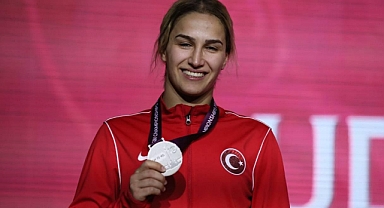 Buse Tosun Çavuşoğlu Kimdir?