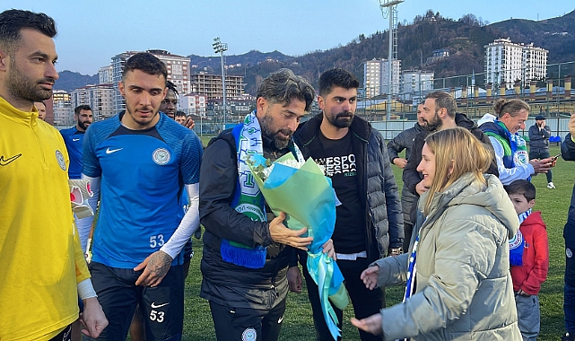 Çaykur Rizespor, taraftarla moral buldu