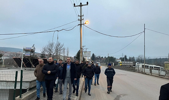 Çelikler Holding'e ait termik santrallerinde çalışan yüzlerce işçi eylem yaptı